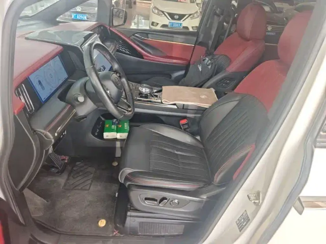 GAC Trumpchi M8 — Фото автомобиля 14