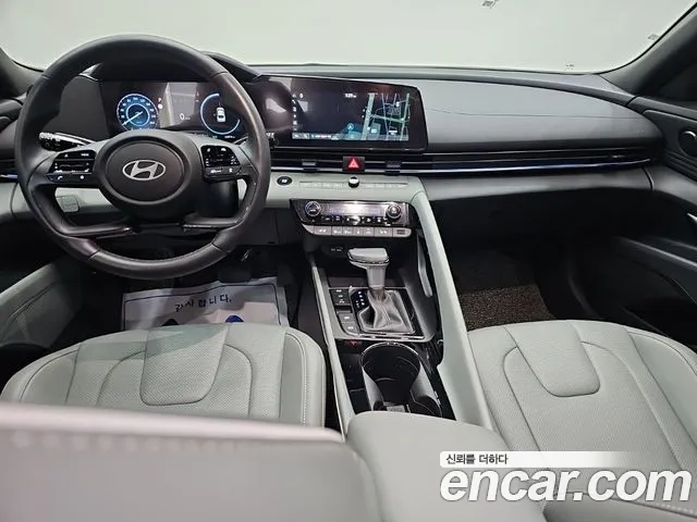 Hyundai Avante CN7 — Фото автомобиля 9