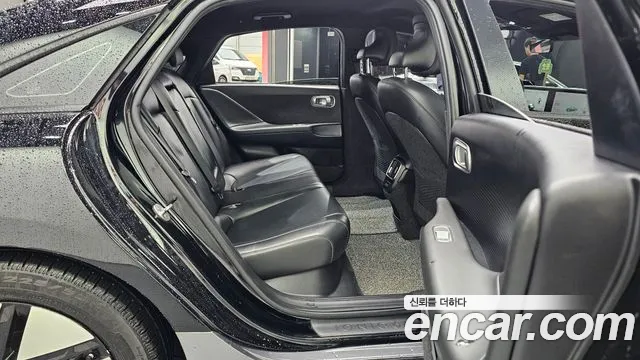 Hyundai Ioniq6 — Фото автомобиля 11