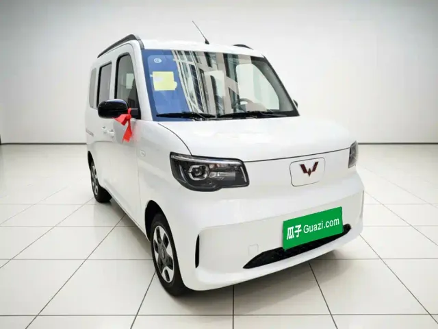 Wuling Zhiguang NEV — Фото автомобиля 3