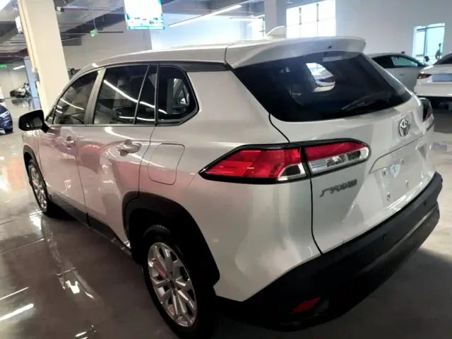 Toyota Frontlander — Фото автомобиля 4