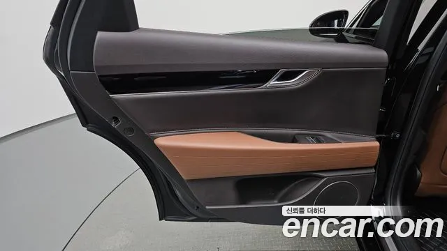 Genesis G80 RG3 — Фото автомобиля 14
