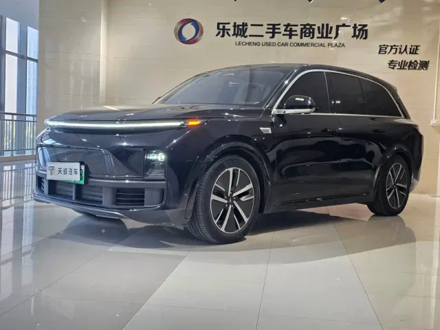 Фотография автомобиля — Li Auto L8