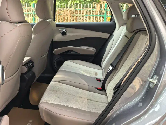 BYD Yuan PLUS — Фото автомобиля 8