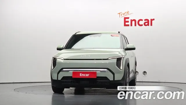 Kia EV3 — Фото автомобиля 3