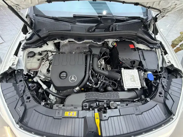Mercedes-Benz GLA-Class — Фото автомобиля 24