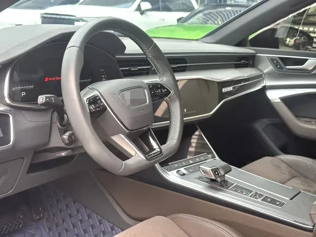 Audi A7L — Фото автомобиля 7