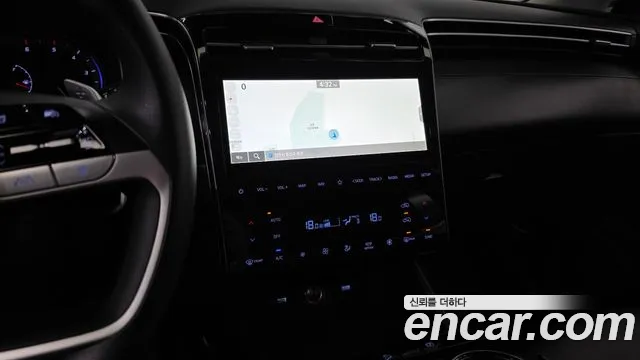 Hyundai Tucson Tucson (NX4) Дизель 2.0 4WD — Фото автомобиля 16