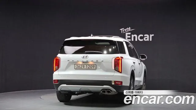 Hyundai Palisade Palisade Дизель 2.2 2WD — Фото автомобиля 3