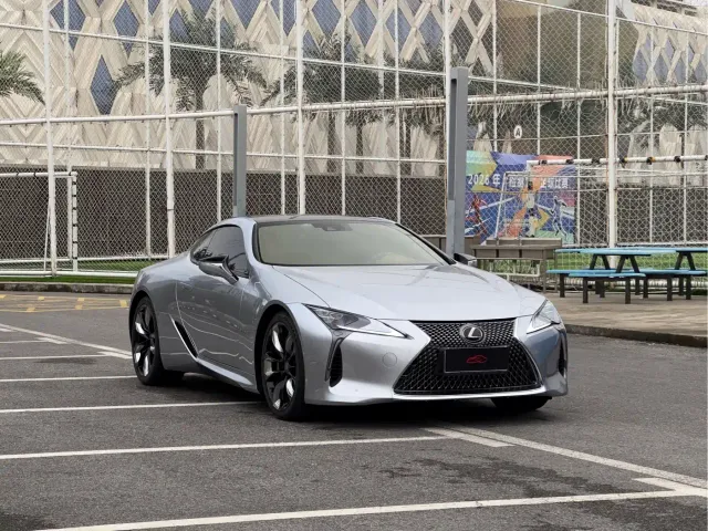 Lexus LC — Фото автомобиля 3