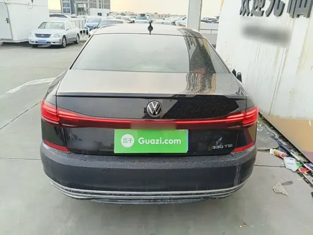 Volkswagen Passat — Фото автомобиля 5