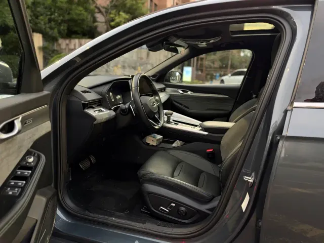 Geely Xingrui — Фото автомобиля 4