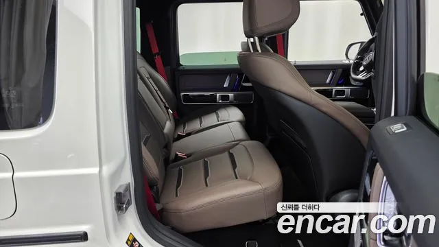 Mercedes-Benz G-Class — Фото автомобиля 12