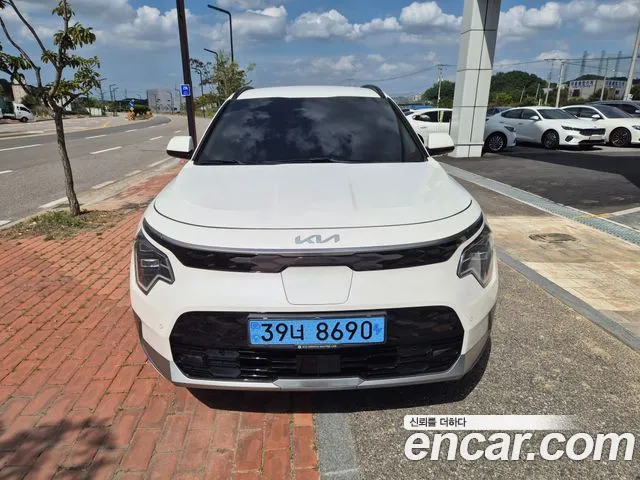 Kia Niro — Фото автомобиля 3