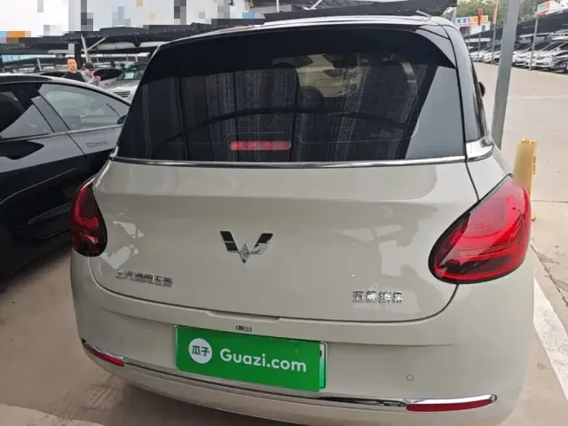 Wuling Bingo — Фото автомобиля 5
