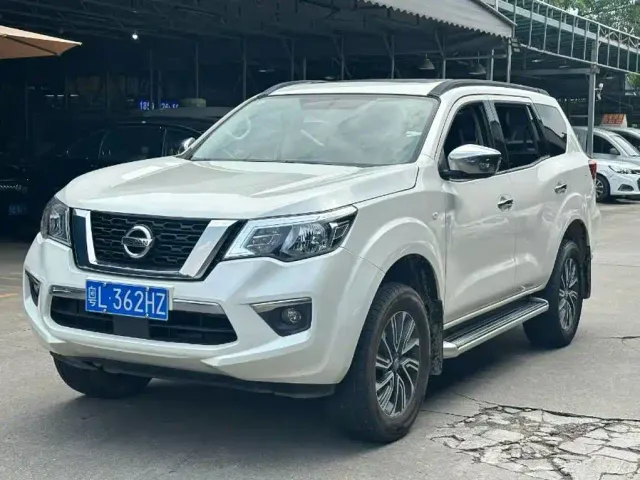 Фотография автомобиля — Nissan Terra
