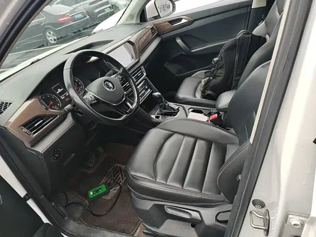Volkswagen Tharu — Фото автомобиля 14