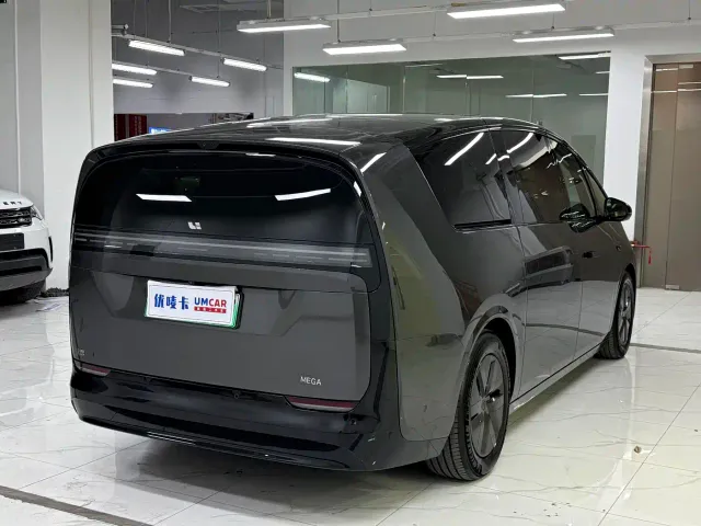 Li Auto MEGA — Фото автомобиля 6
