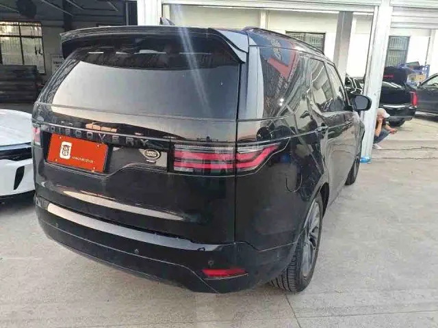 Land Rover Discovery — Фото автомобиля 7