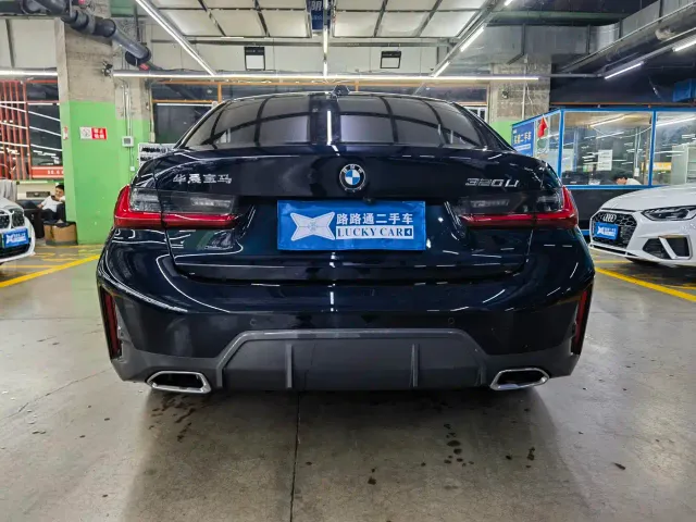 BMW 3 Series — Фото автомобиля 5