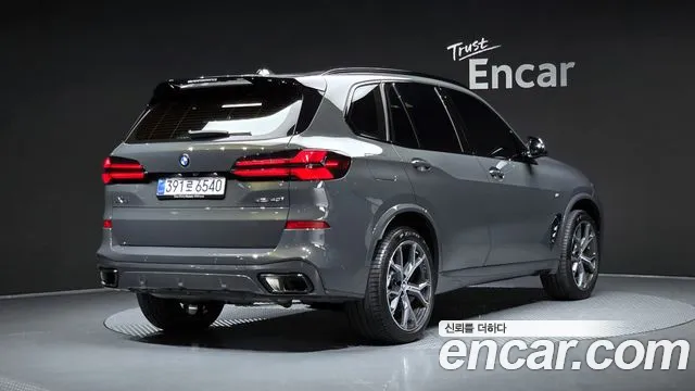 BMW X5 xDrive 40i M Sport Pro — Фото автомобиля 2