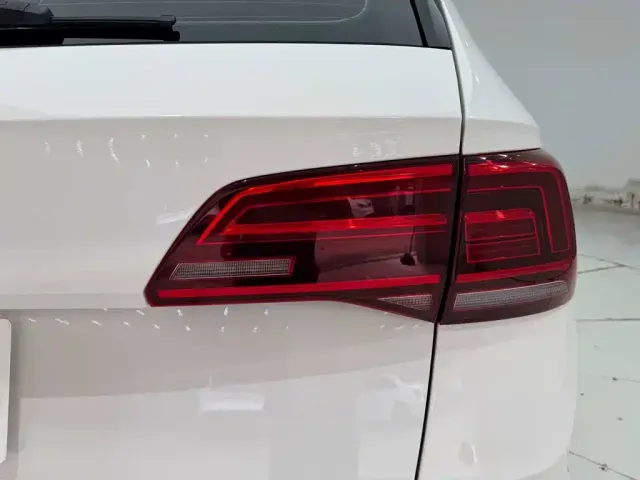Volkswagen Tharu — Фото автомобиля 10