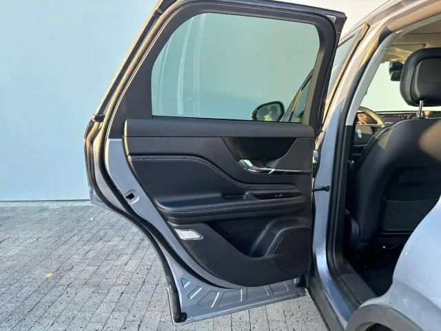 Lincoln Corsair — Фото автомобиля 6