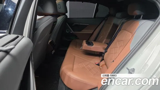 BMW 5-Series 5 серия (G60) 530i xDrive M Sport Pro Special Edition — Фото автомобиля 10
