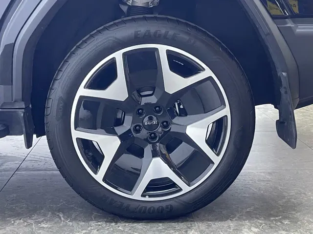 iCAR V27 — Фото автомобиля 10