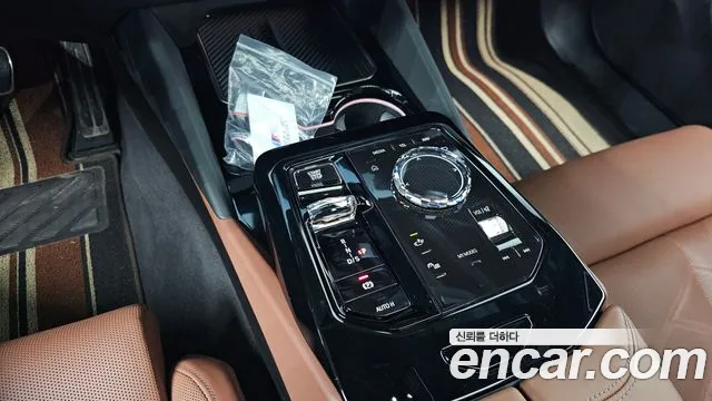 BMW 5 Series G60 — Фото автомобиля 11