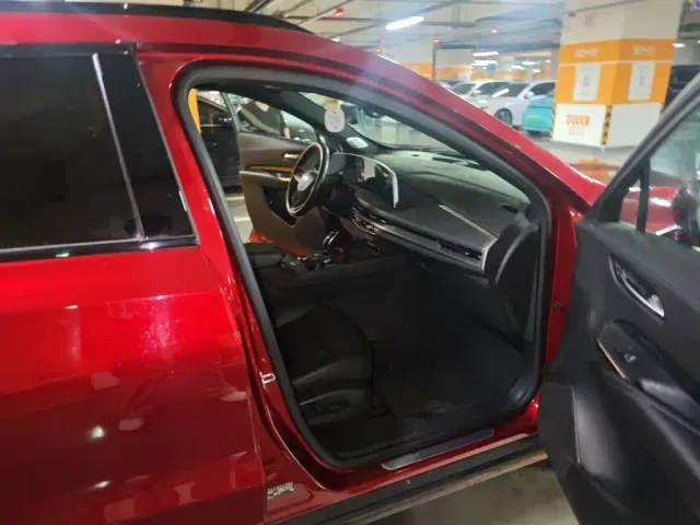 Cadillac XT4 — Фото автомобиля 17