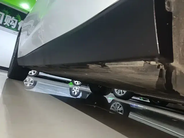 Leapmotor C10 — Фото автомобиля 21