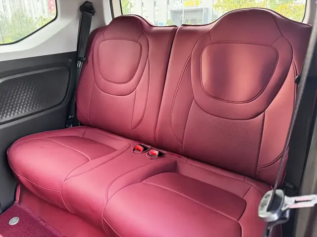 Wuling Hongguang Mini EV — Фото автомобиля 16