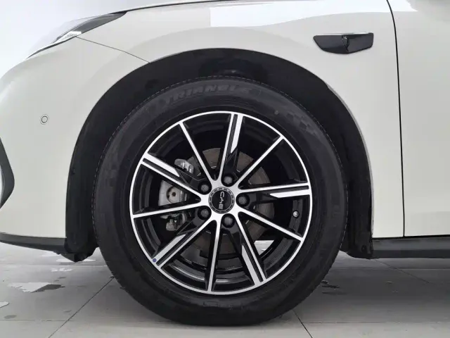 BYD Seal 06 DM-i Touring — Фото автомобиля 17
