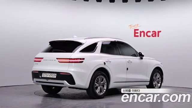 Genesis GV70 2.2 Дизель 2WD — Фото автомобиля 2
