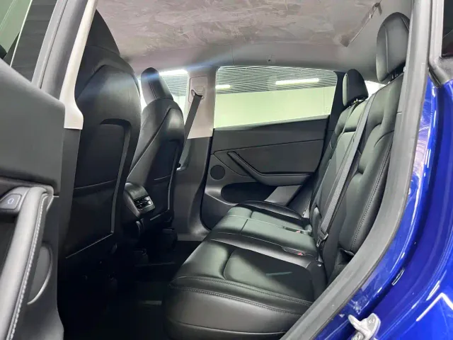 Tesla Model Y — Фото автомобиля 8