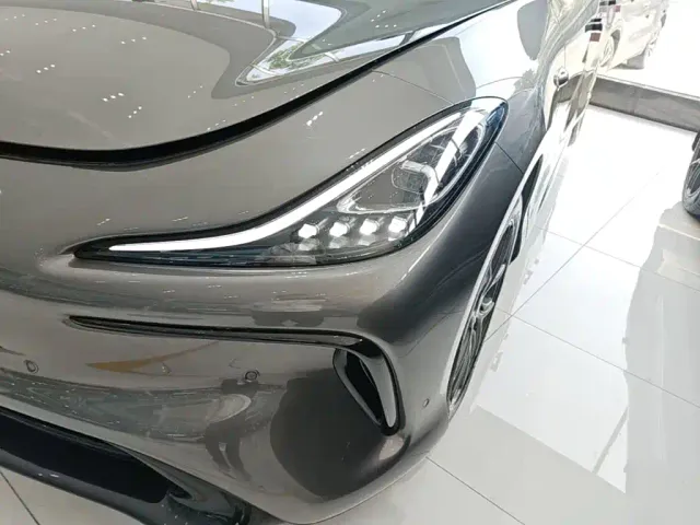 IM Motors LS6 — Фото автомобиля 23