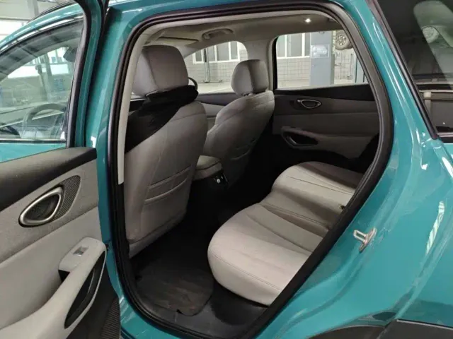 BYD Sealion 05 EV — Фото автомобиля 6