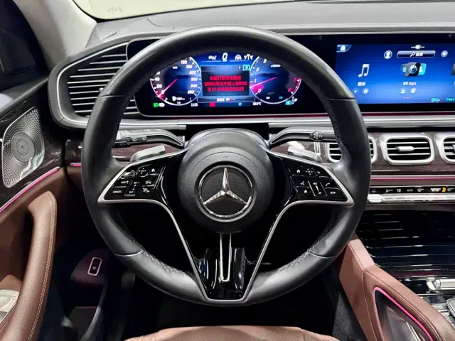 Mercedes-Benz GLE-Class — Фото автомобиля 12