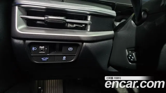 Hyundai Grandeur Grandeur (GN7) 2.5 Бензин 2WD — Фото автомобиля 28