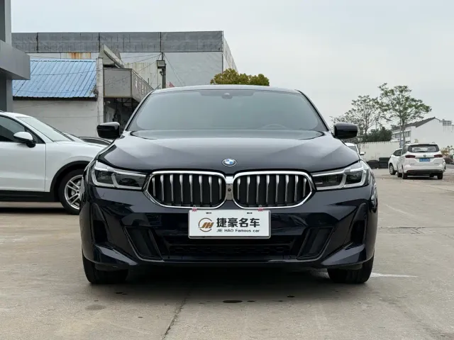 BMW 6 Series Gran Turismo — Фото автомобиля 2