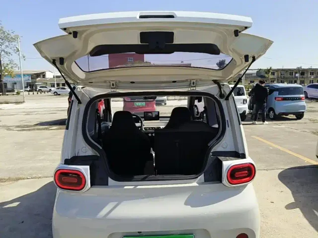 Wuling Hongguang Mini EV — Фото автомобиля 18