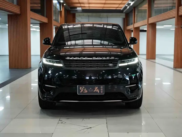Land Rover Range Rover Sport — Фото автомобиля 2