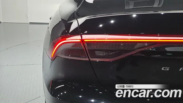 Hyundai Grandeur (New) Hybrid — Фото автомобиля 8