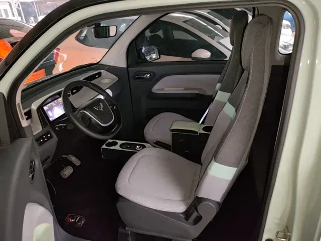 Wuling Hongguang Mini EV — Фото автомобиля 14