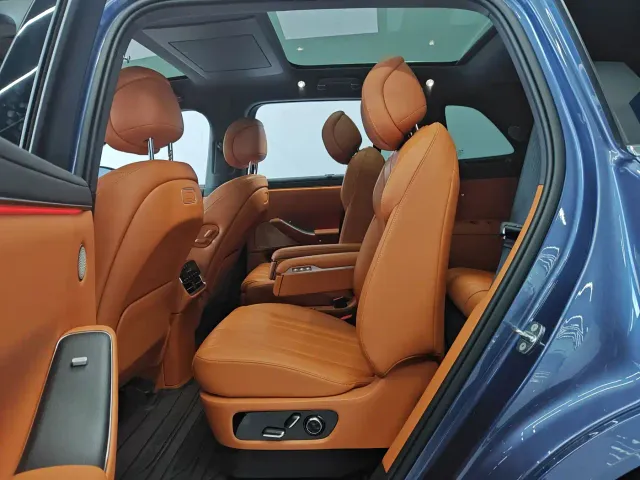 Aito M7 — Фото автомобиля 8