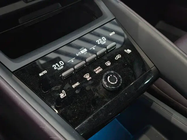 Porsche Macan EV — Фото автомобиля 12