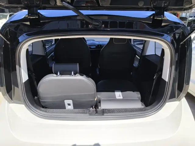 Baojun KiWi EV — Фото автомобиля 18