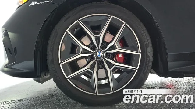 BMW 5 Series G60 — Фото автомобиля 5