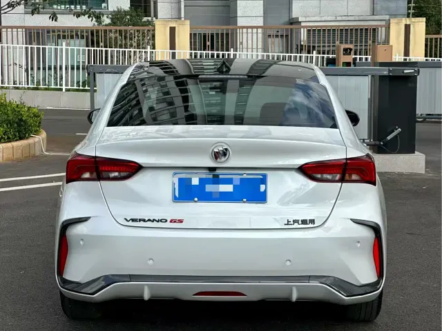 Buick Verano — Фото автомобиля 5